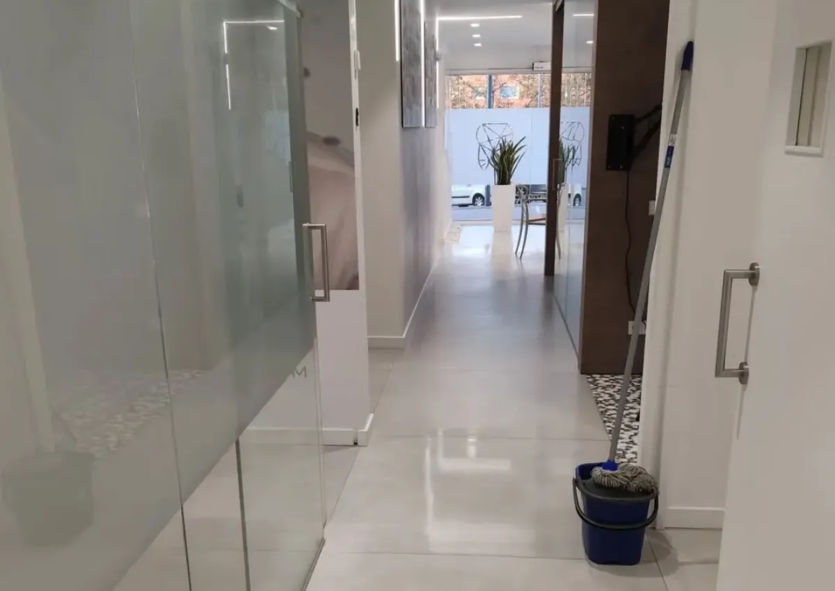 Limpieza de crsitales en La Garriga